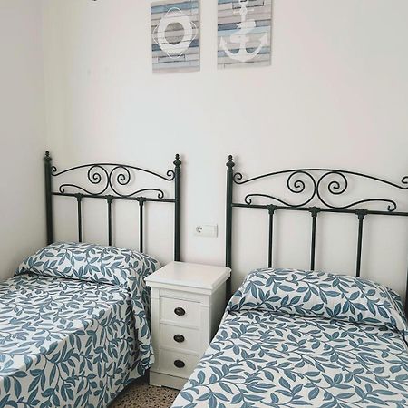 Apartamentos Franch L'L'Hospitalet de l'Infant Exteriör bild