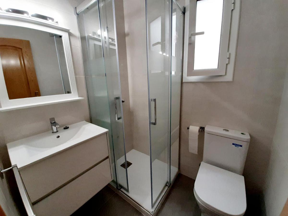 Apartamentos Franch L'L'Hospitalet de l'Infant Exteriör bild