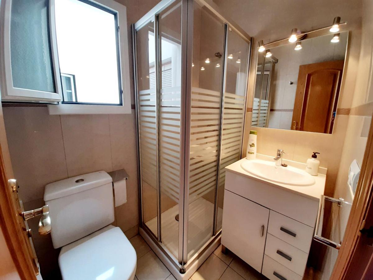 Apartamentos Franch L'L'Hospitalet de l'Infant Exteriör bild