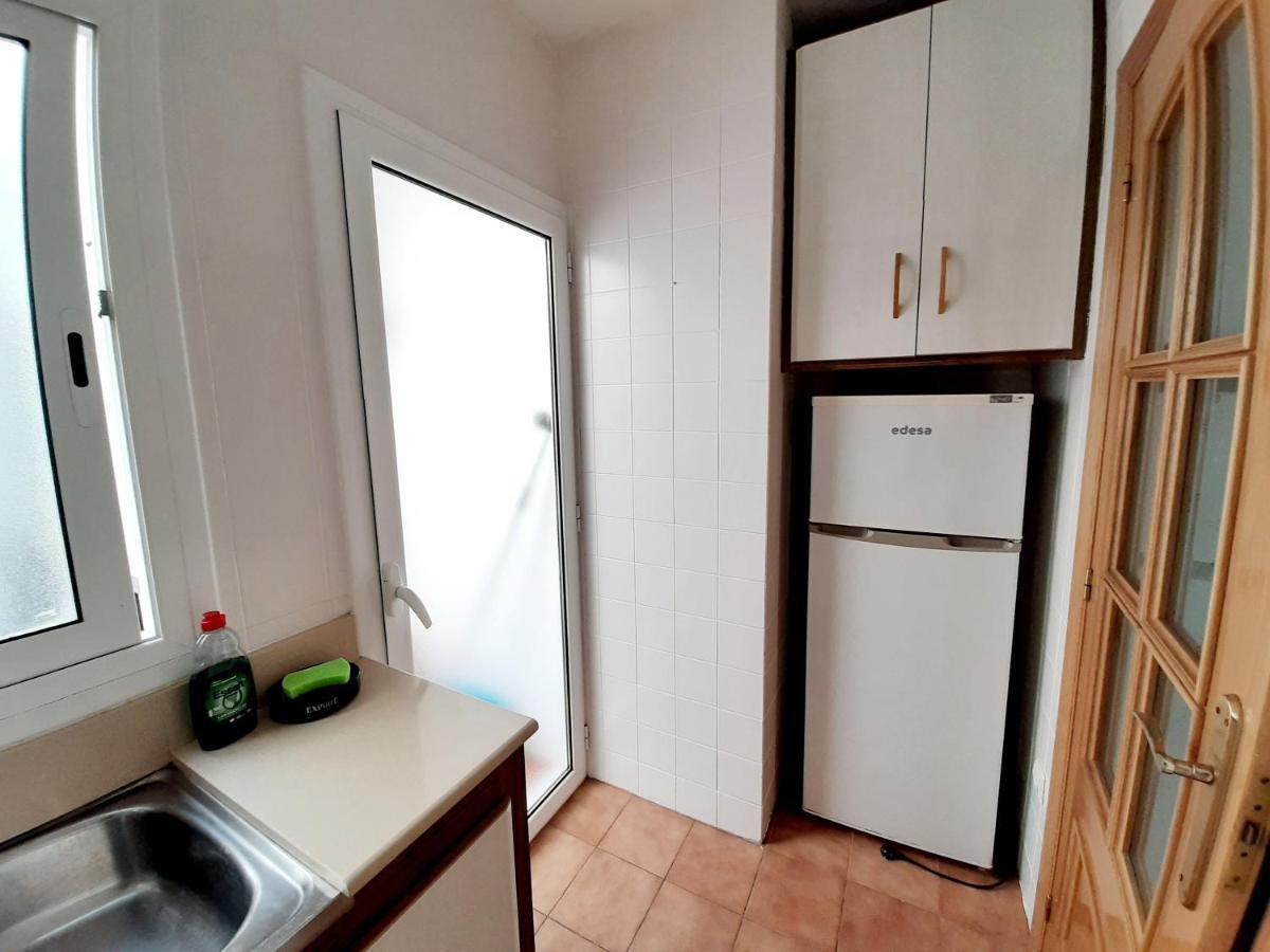Apartamentos Franch L'L'Hospitalet de l'Infant Exteriör bild