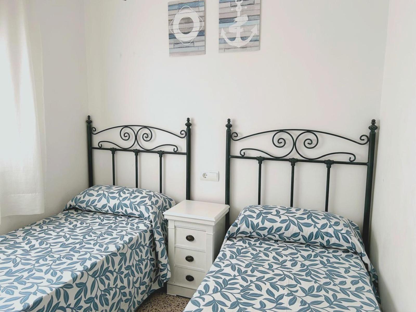 Apartamentos Franch L'L'Hospitalet de l'Infant Exteriör bild